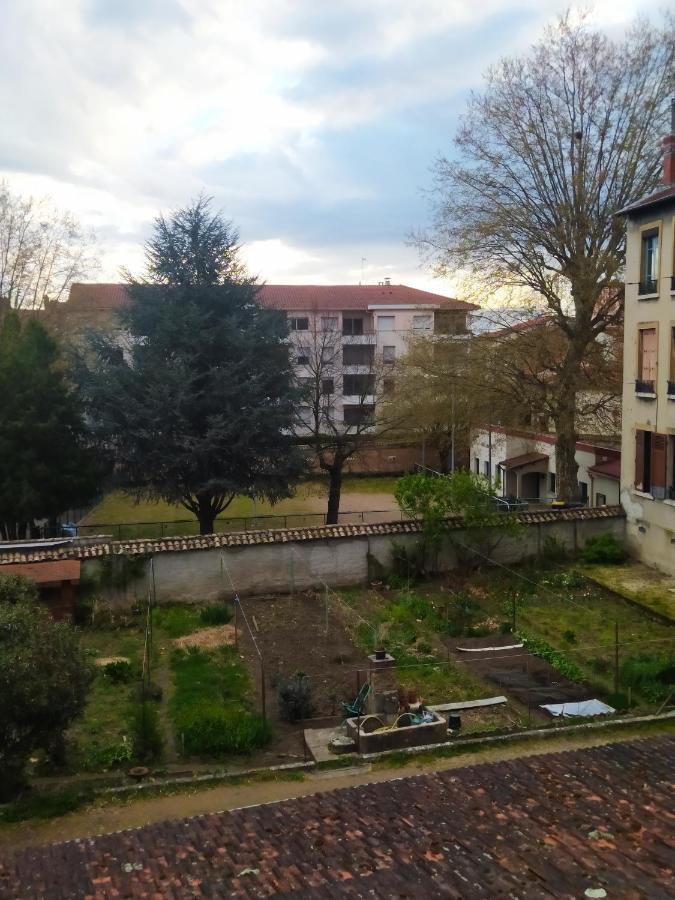 Spacieux Au Calme 15min Sud De Lyon Proche Metro Et Gare Confluence Aquarium Gerland Appartement