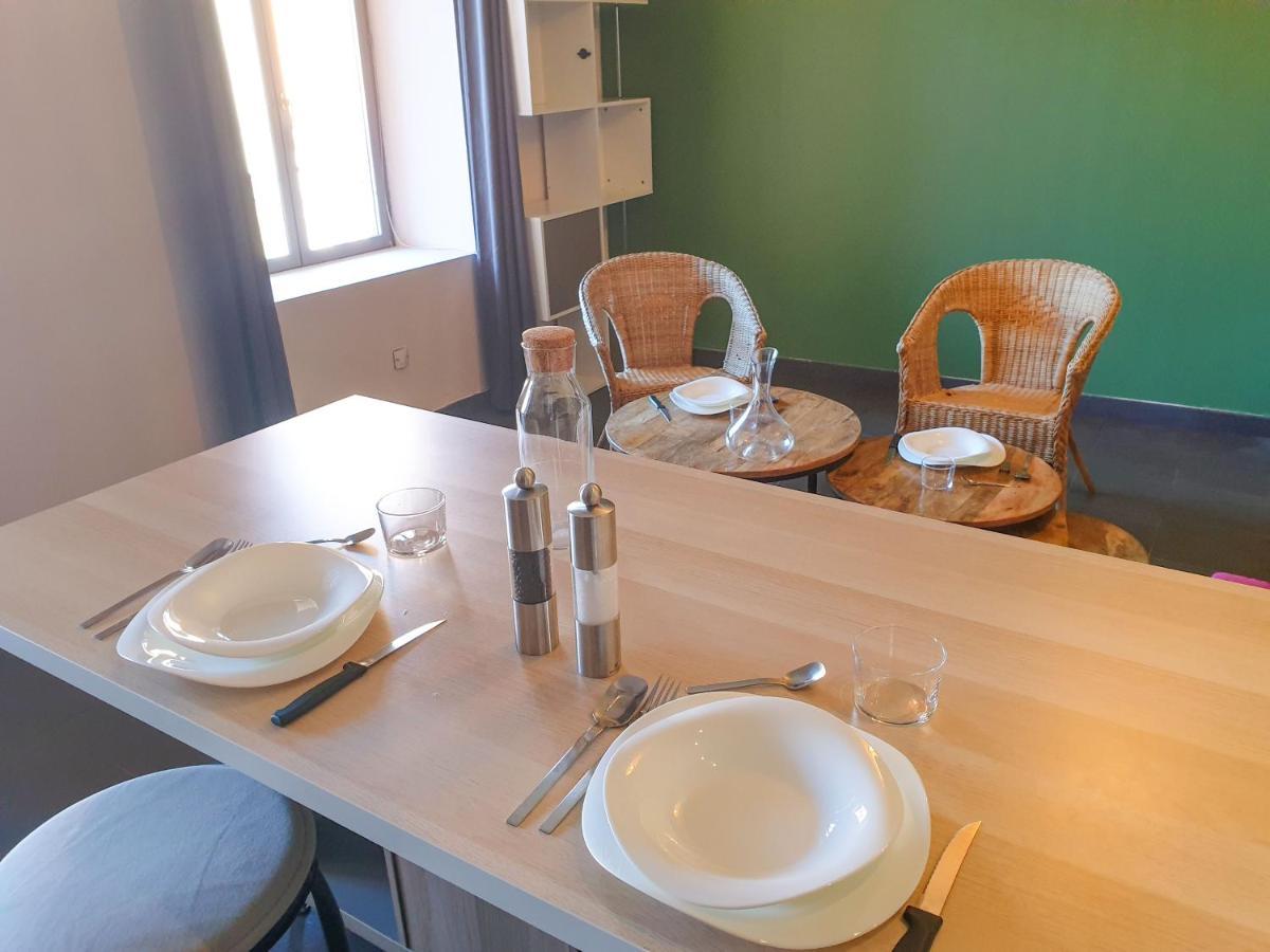 Apartment Spacieux Au Calme 15min Sud De Lyon Proche Metro Et Gare Confluence Aquarium Gerland Oullins